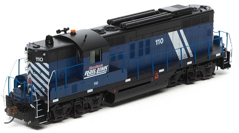 MRL Torpedo boat with big fuel tanks
and the air tanks moved to the roof. We still have the standard 3-pane all weather cab window, 5-step stepwells,
cab roof mounted beacon, antenna, air horn and a modified side sill, but no dynamic brakes. DCC and Sound