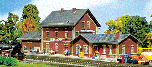 HO Gera-Liebschwitz Station -- Painted & Weathered, Era I Kit