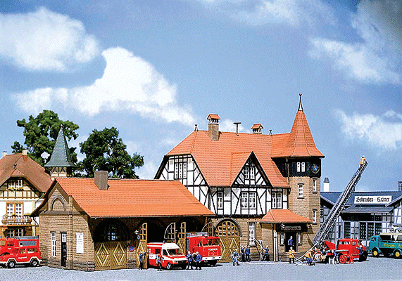 HO Scale Fire/Rescue Station w/3 Equipment Bays Kit