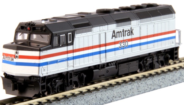Amtrak PhIII w DCC