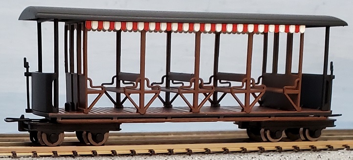 Decauville Passenger Coach - Red Striped