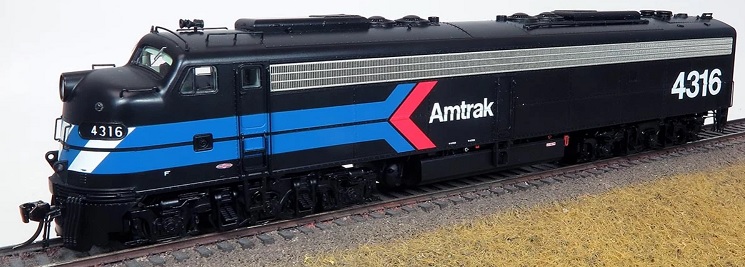 AMTRAK EMD E8A - Early