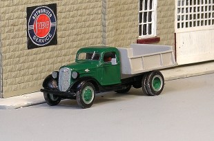  1936 Chevy 2 Ton w/Dump Body
 