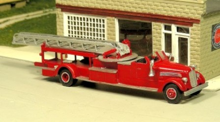  1946-51 SEAGRAVE 75' AERIAL LADDER TRUCK
 