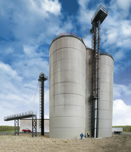  Corn Storage Silos & Elevators - Kit 